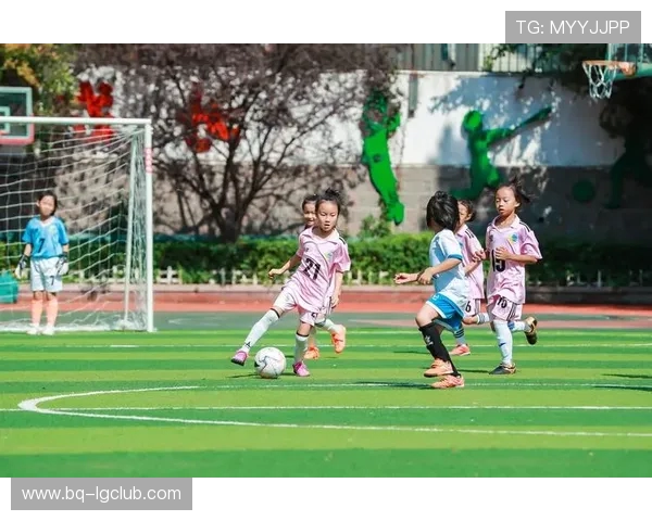 浪漫绿茵场主题婚礼进场音乐打造独一无二的足球爱情仪式